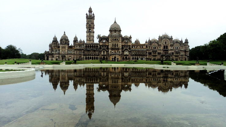 1. Laxmi Vilas Palace